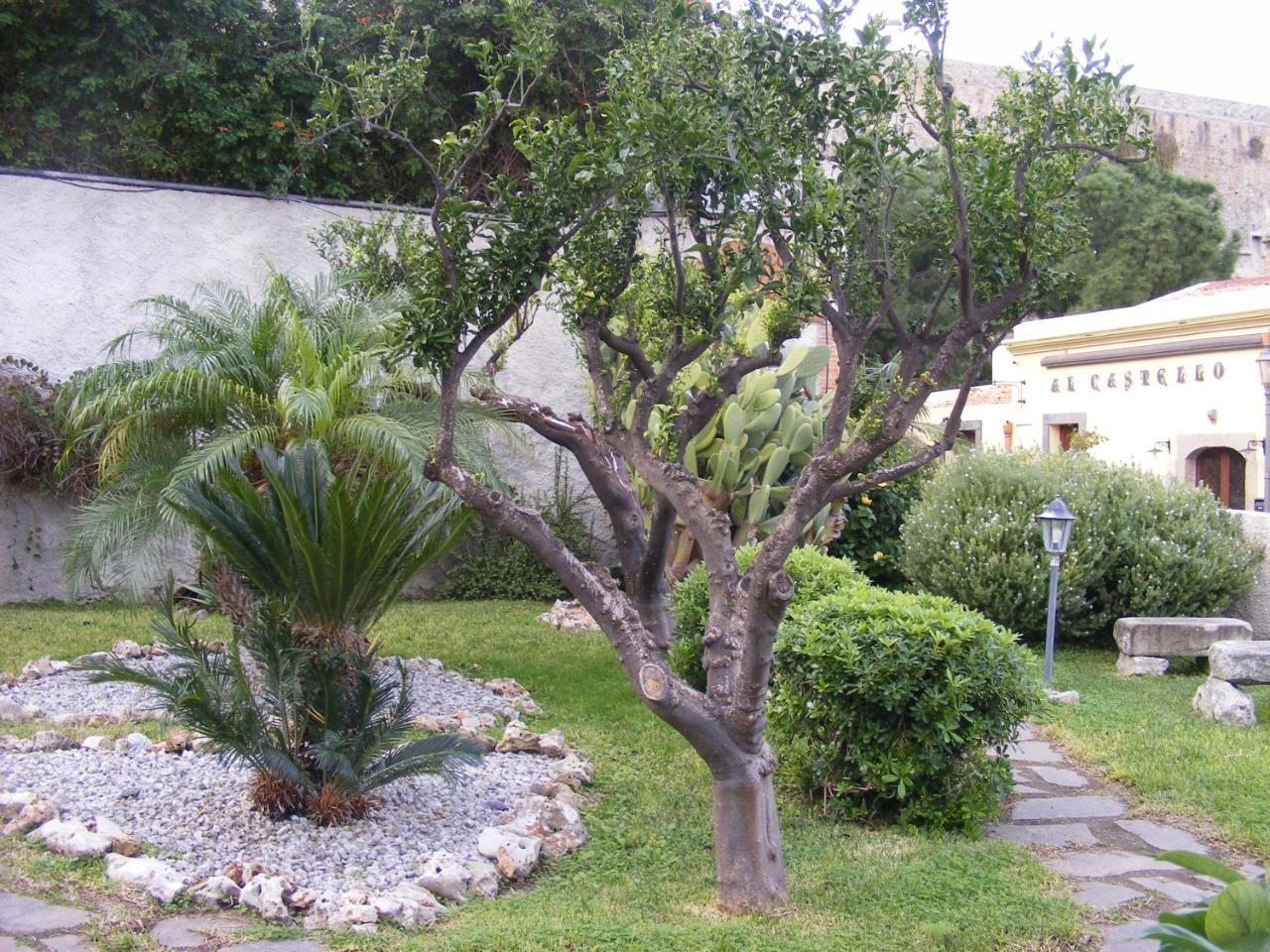L'Antico Borgo Bed & Breakfast Milazzo Exterior photo